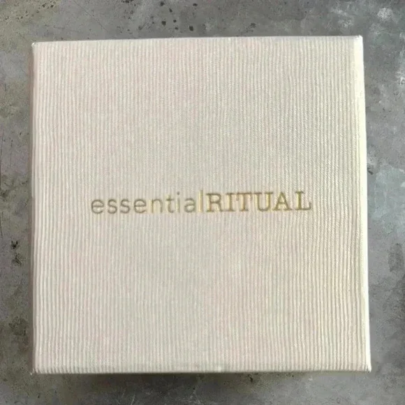 Essential Ritual Moonstone Bracelet White New - Picture 5 of 5